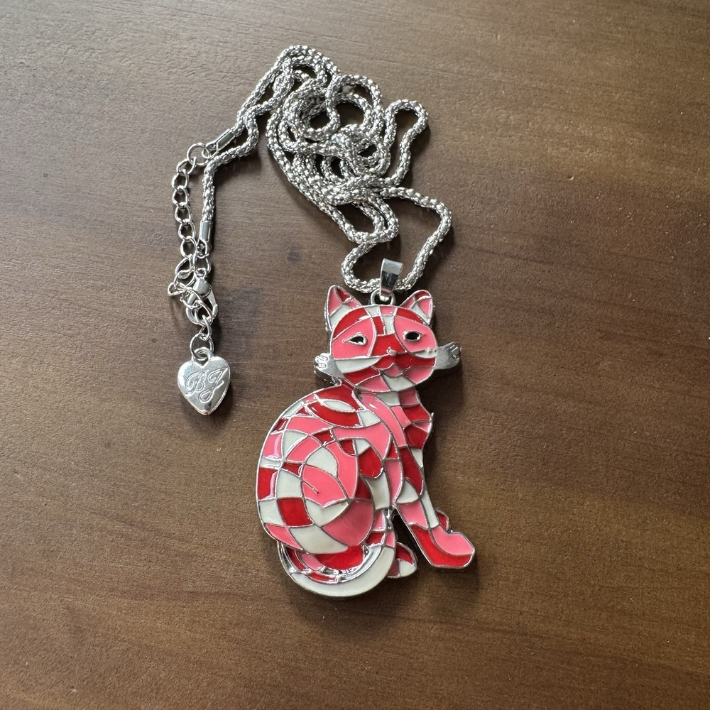 Betsey Johnson Pink Cat Pendant Necklace Geometric Shapes Silver Tone Chain‎